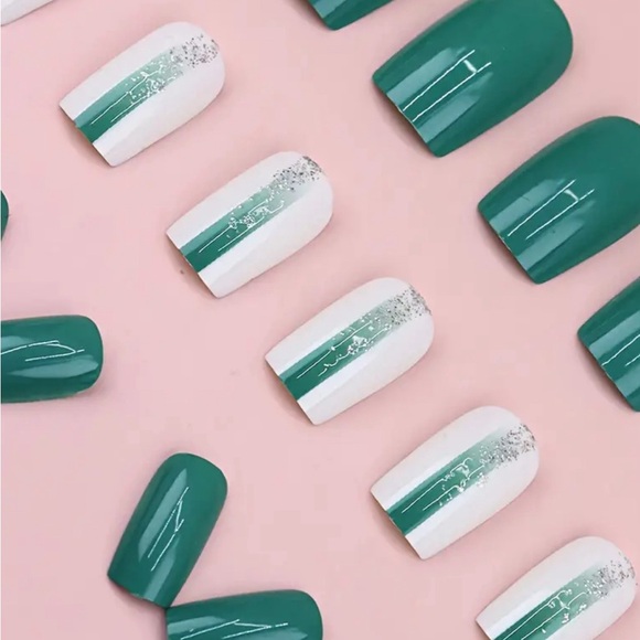 Green & White Press On Fake Nails Medium Short Square Tip, kit - Picture 2 of 4